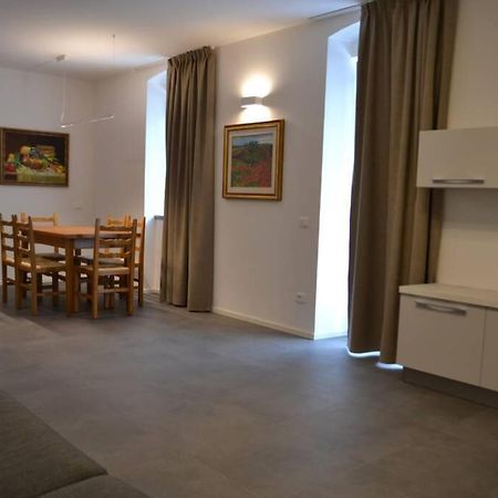 Malè Appartamento Casa Alpi מראה חיצוני תמונה