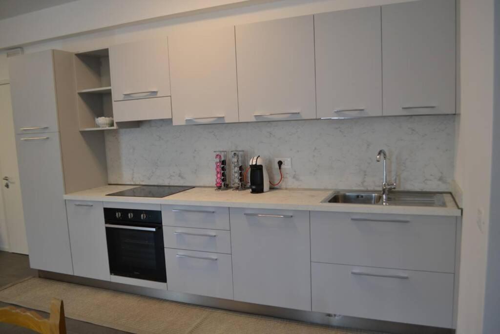 Malè Appartamento Casa Alpi מראה חיצוני תמונה