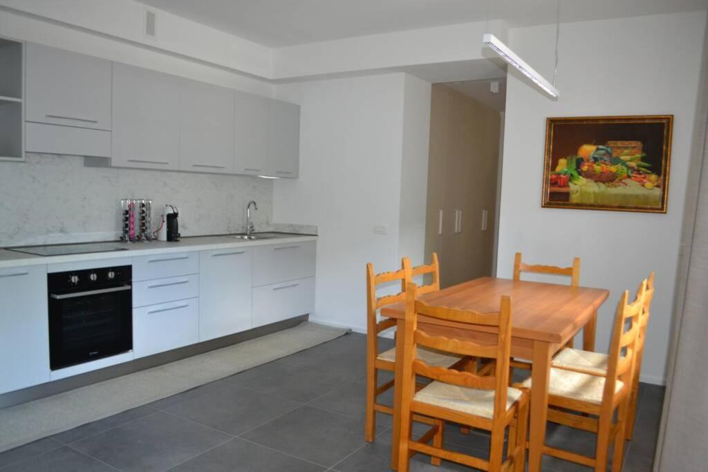 Malè Appartamento Casa Alpi מראה חיצוני תמונה