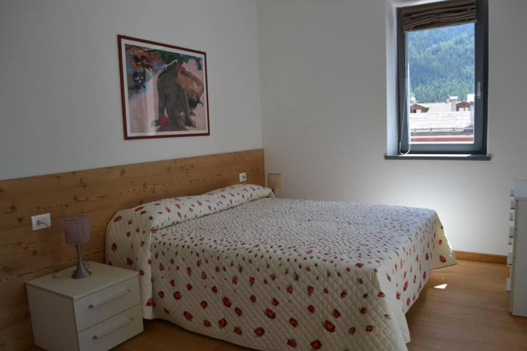 Malè Appartamento Casa Alpi מראה חיצוני תמונה